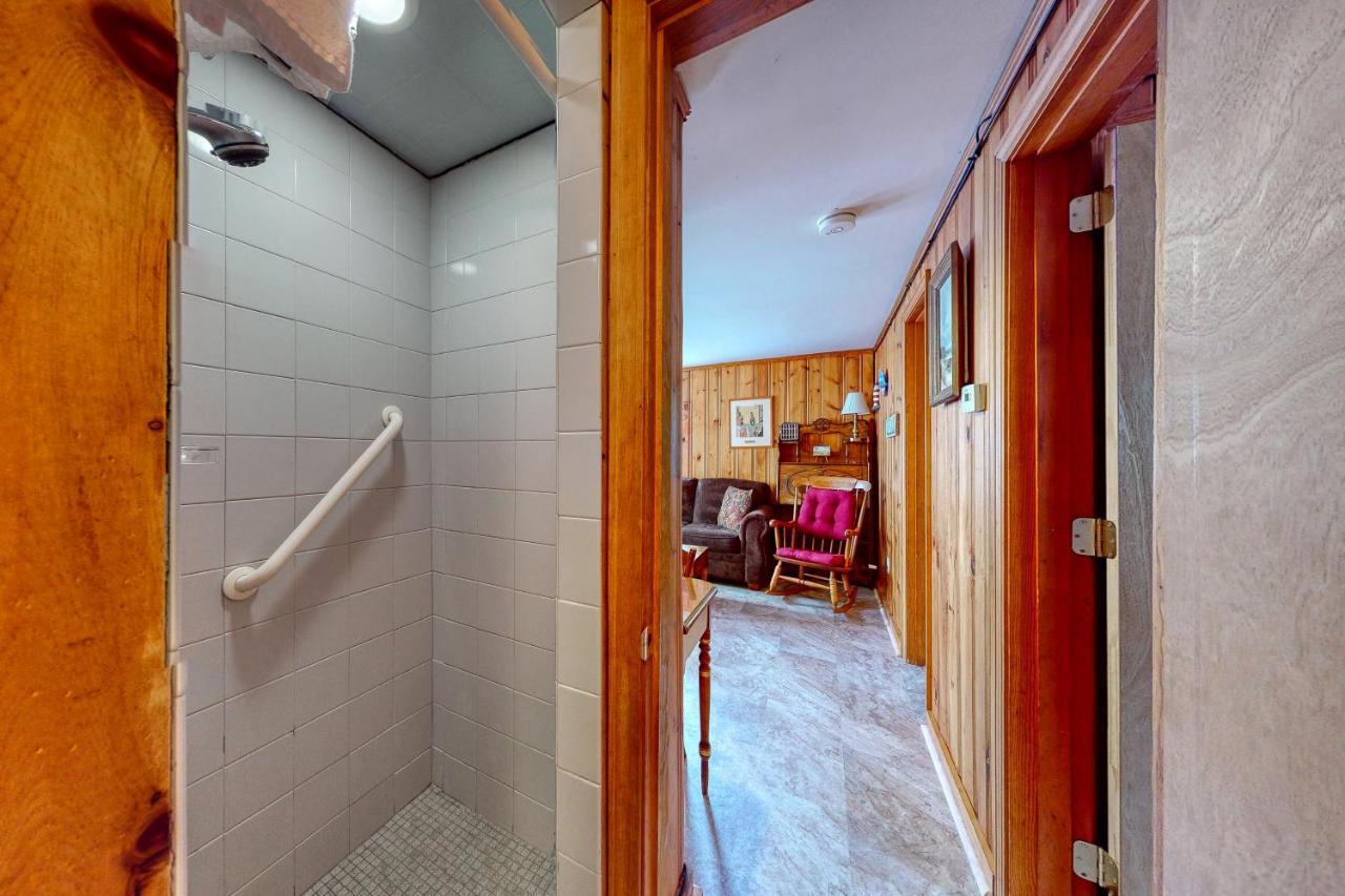 Eric'S Place Денис Екстериор снимка